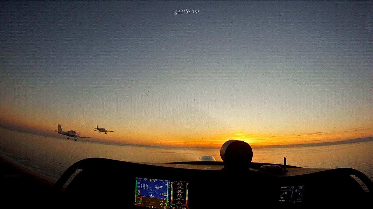 snap shot flying together sunset avion